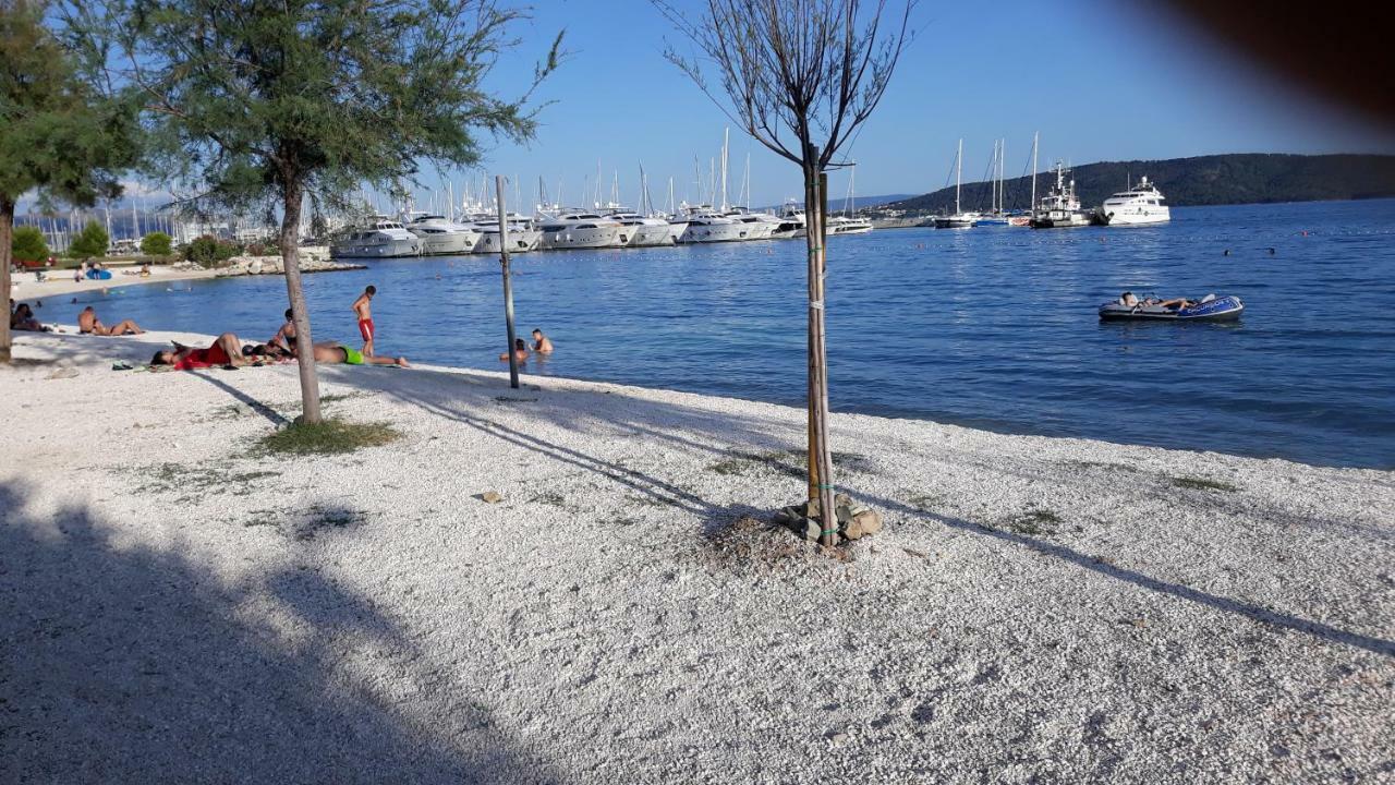 Antonio Apartment Kastela Luaran gambar